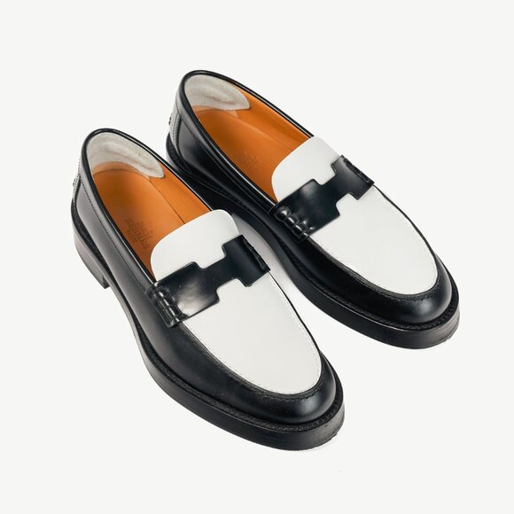Hermes Hour Noir & Blanc Glazed Calfskin "H" Loafers - Picture 1 of 12